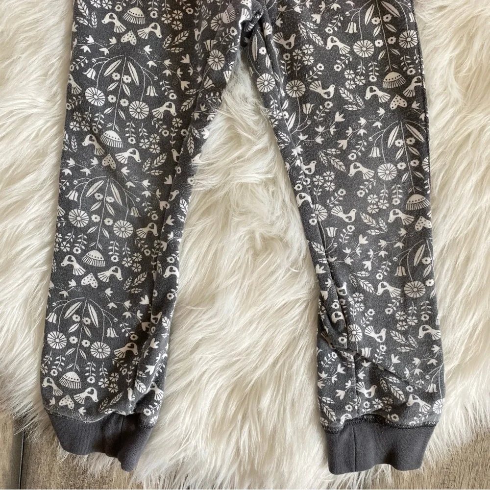 Girls Size 4 Warm Cozy Outfits Cat Outfit Polar Bear Outfit